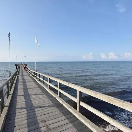 Апартаменты Attractive In Kl Tz Near The Sea *