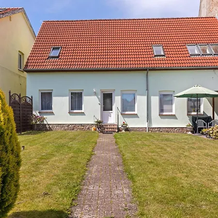 Апартаменты Attractive In Near The Sea *