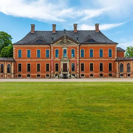 Апартаменты Attractive In Near The Sea Клюц